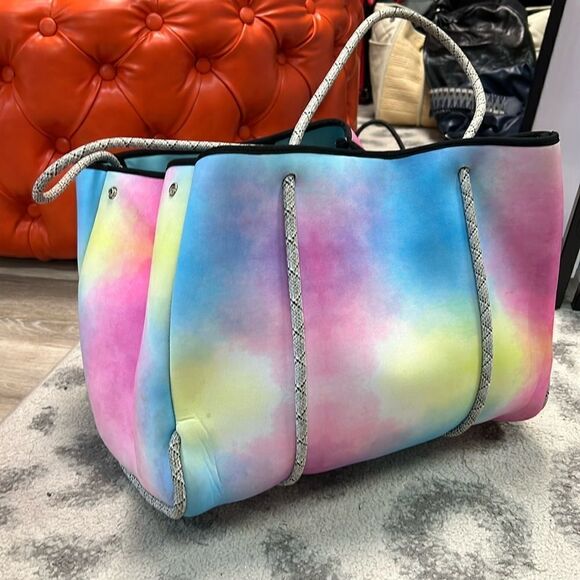 Tie Dye Tote Bag - Pastel Colors - Small Mark on Bottom (See Pics) - Picture 1 of 4